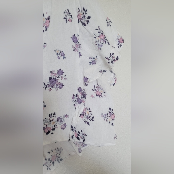 CODE X MODE crop top floral blouse. Size small - Picture 2 of 8